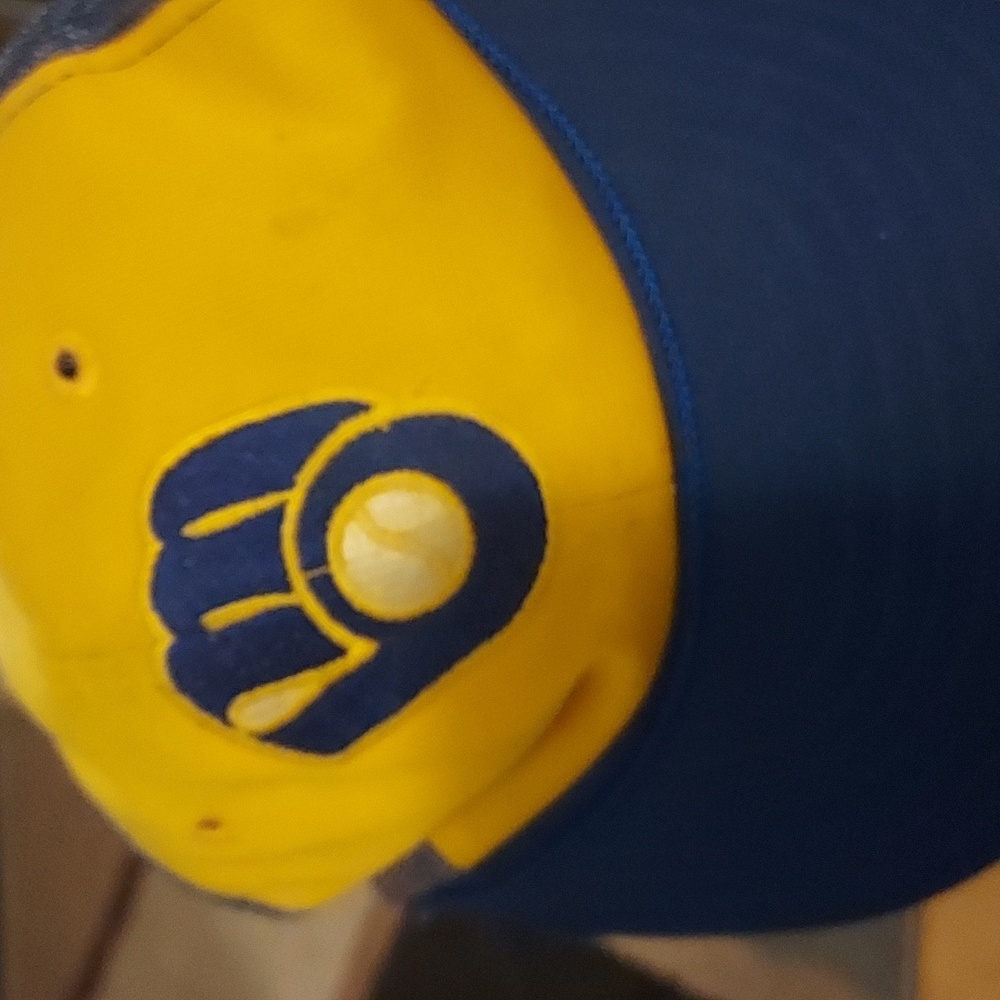 Vintage Milwaukee Brewers cap baseball hat